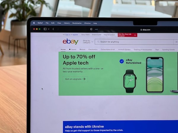 Les meilleurs sites et marketplaces pour acheter ou vendre des vêtements d'occasion